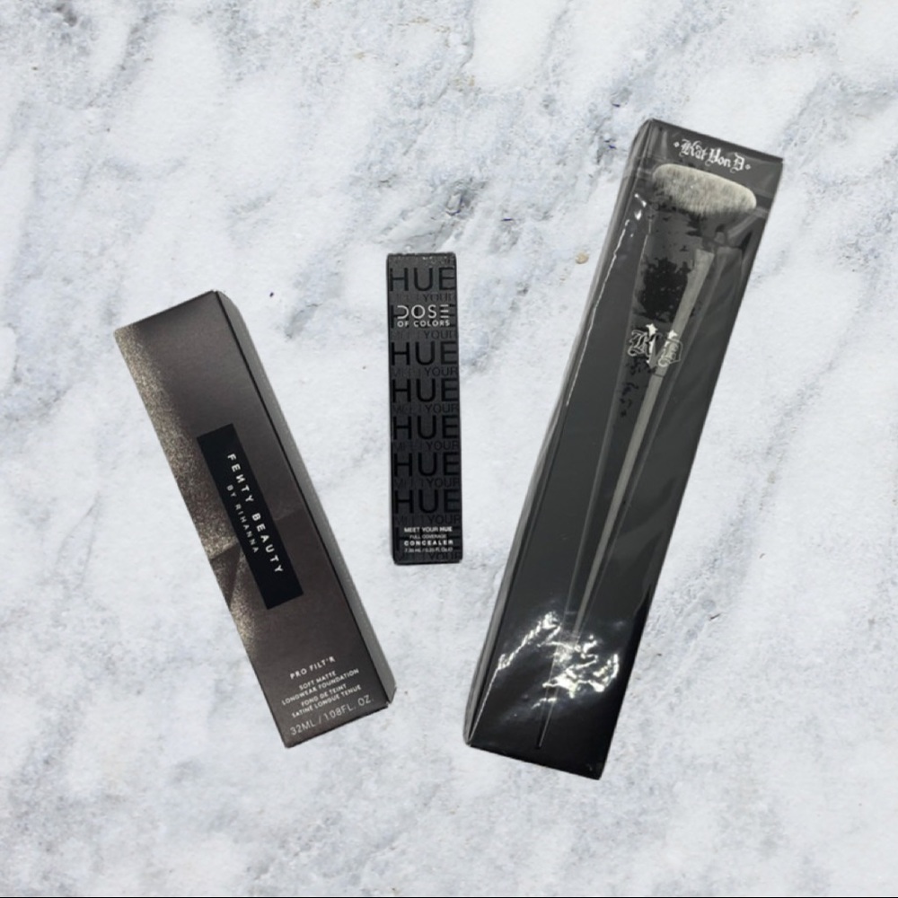 Makeup bundle - Picture 1 of 1